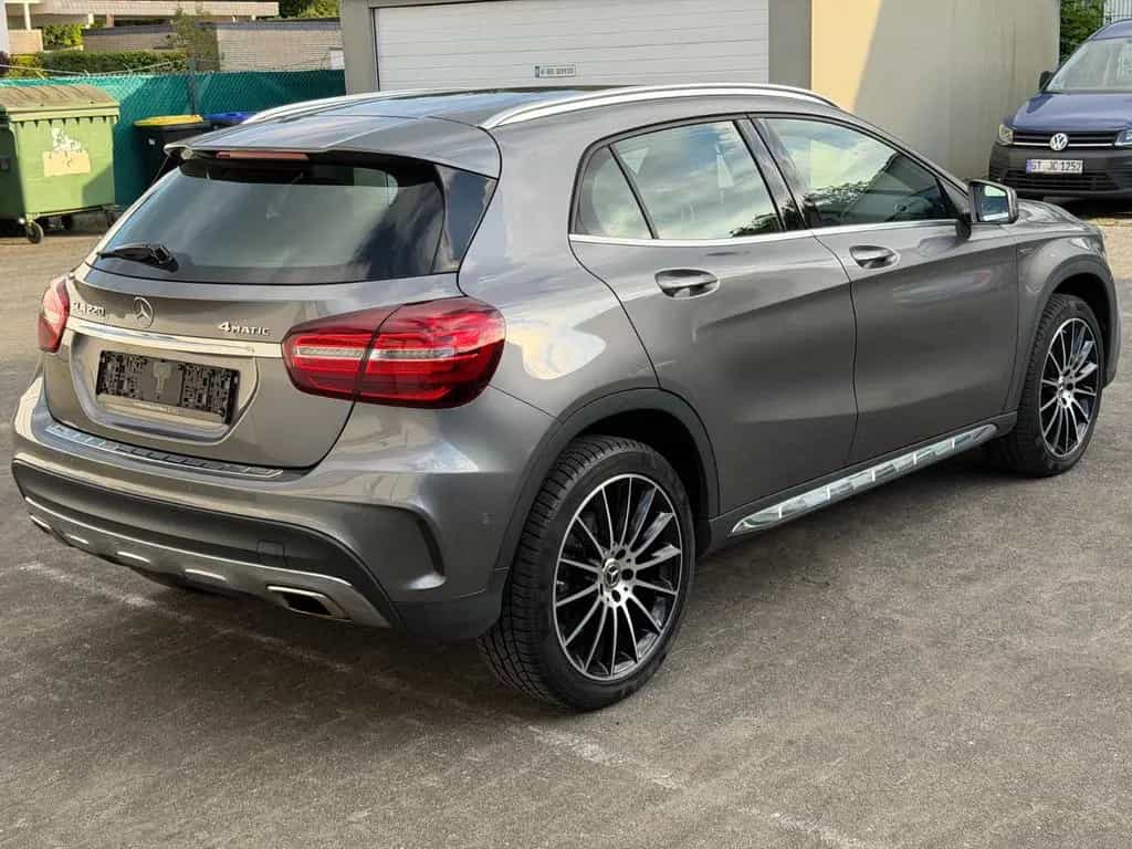 Mercedes-Benz GLA 220 4Matic AMG Line ACC|360°|MEMO|BLINDSPOT 11/2017-photo-2