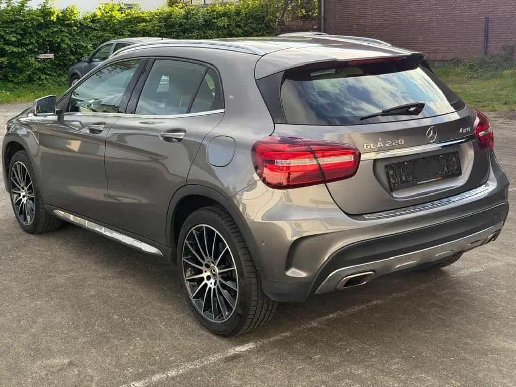 Mercedes-Benz GLA 220 4Matic AMG Line ACC|360°|MEMO|BLINDSPOT 11/2017-photo-4