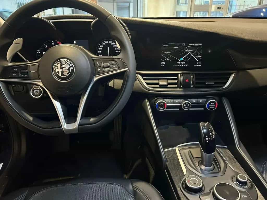 Alfa Romeo Giulia 2.2 Turbodiesel 160 CV AT8 Sup 12/2019-photo-3