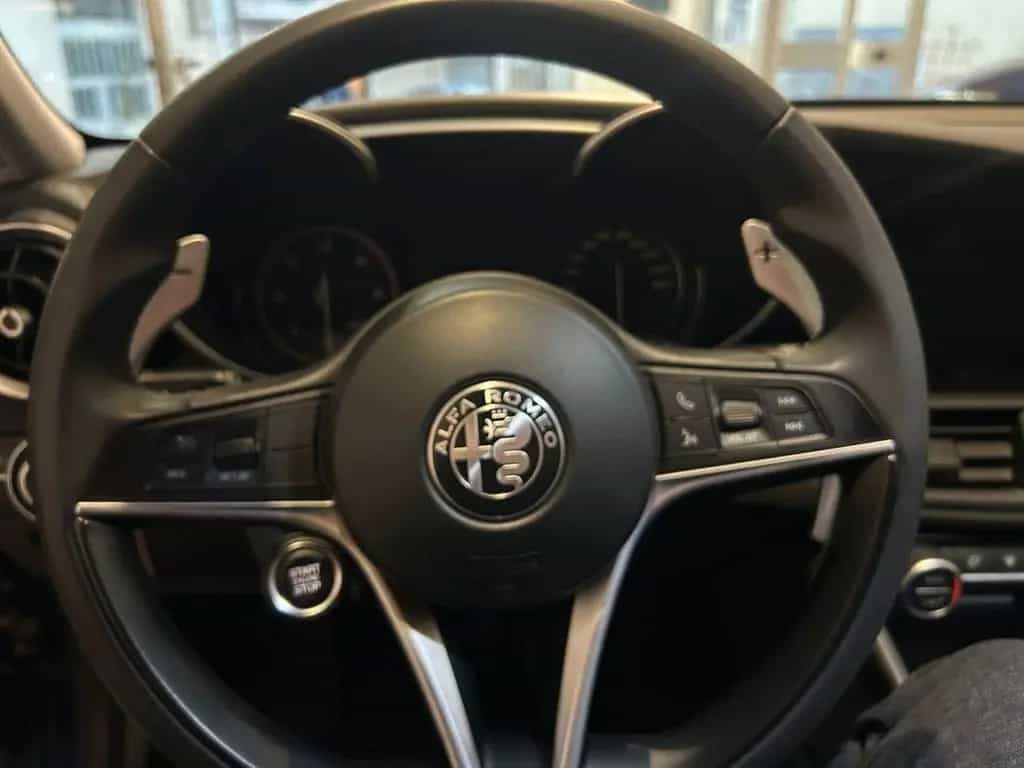 Alfa Romeo Giulia 2.2 Turbodiesel 160 CV AT8 Sup 12/2019-photo-5