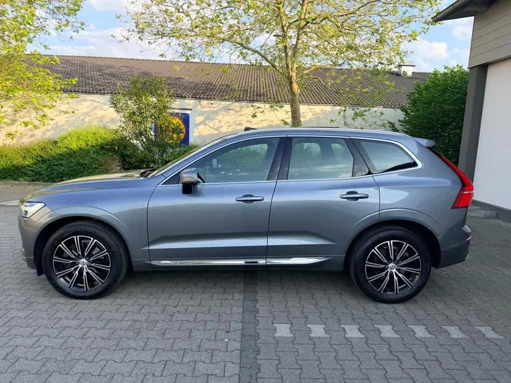 Volvo XC60 Inscription AWD V.Leder Pano Alus 1.Hand 11/2018-photo-4