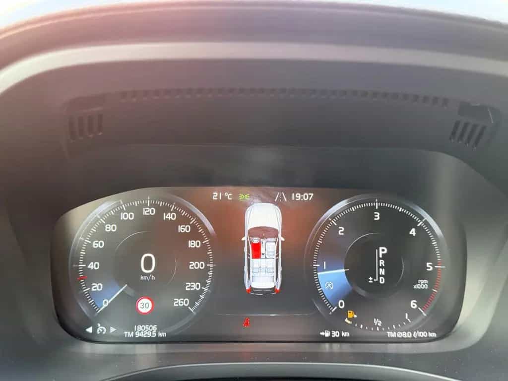 Volvo XC60 Inscription AWD V.Leder Pano Alus 1.Hand 11/2018-photo-8