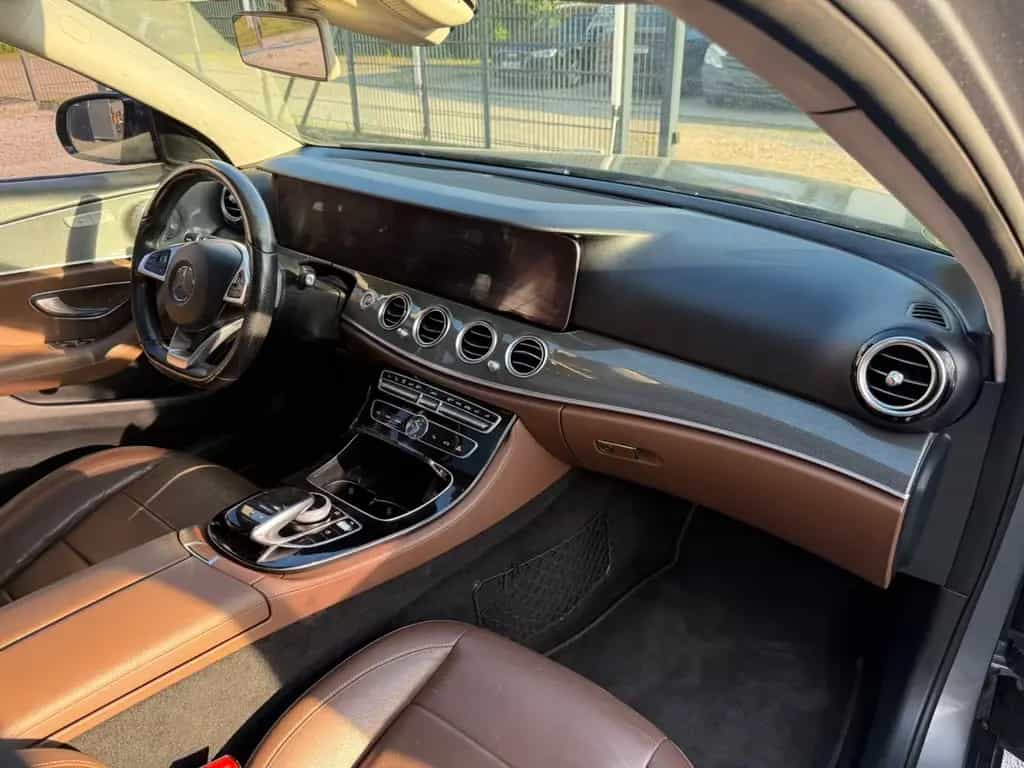 Mercedes-Benz E 350 d AMG Line TÜV NEU*Autom.*2 Hand*Widescreen 11/2017-photo-15