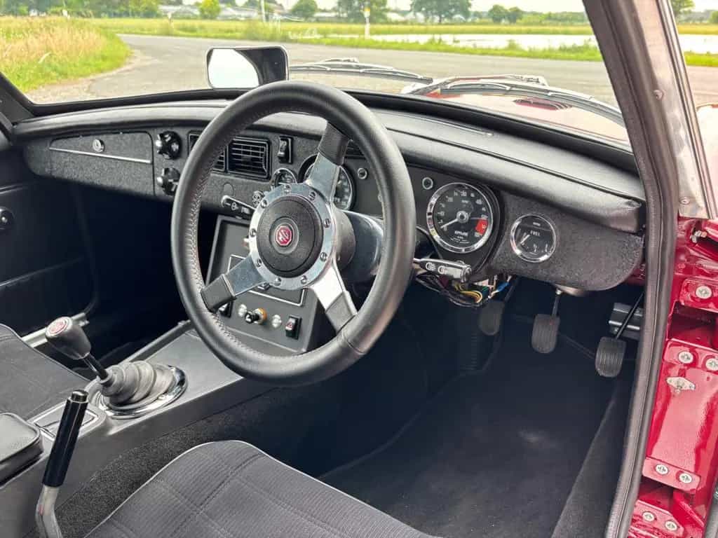 MG MGB GTV 8 07/1974-photo-13