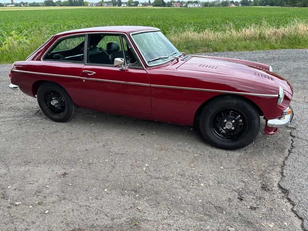 MG MGB GTV 8 07/1974-photo-2