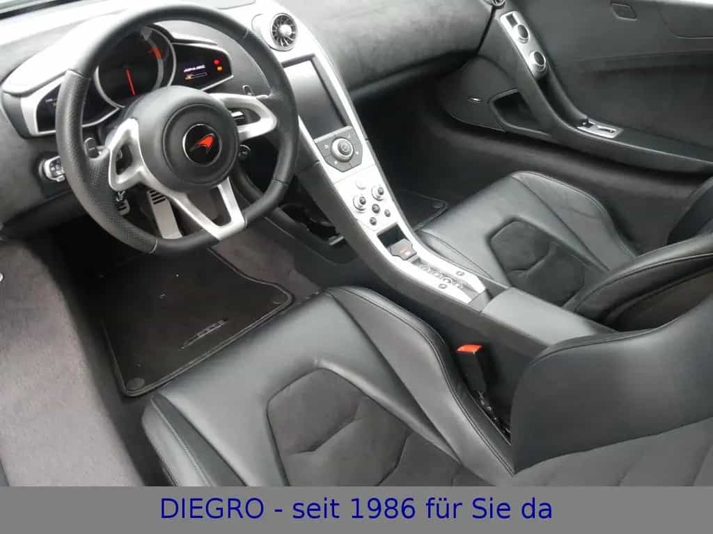McLaren MP4-12C * Modelljahr 2013 * 1. Hand 03/2012-photo-2