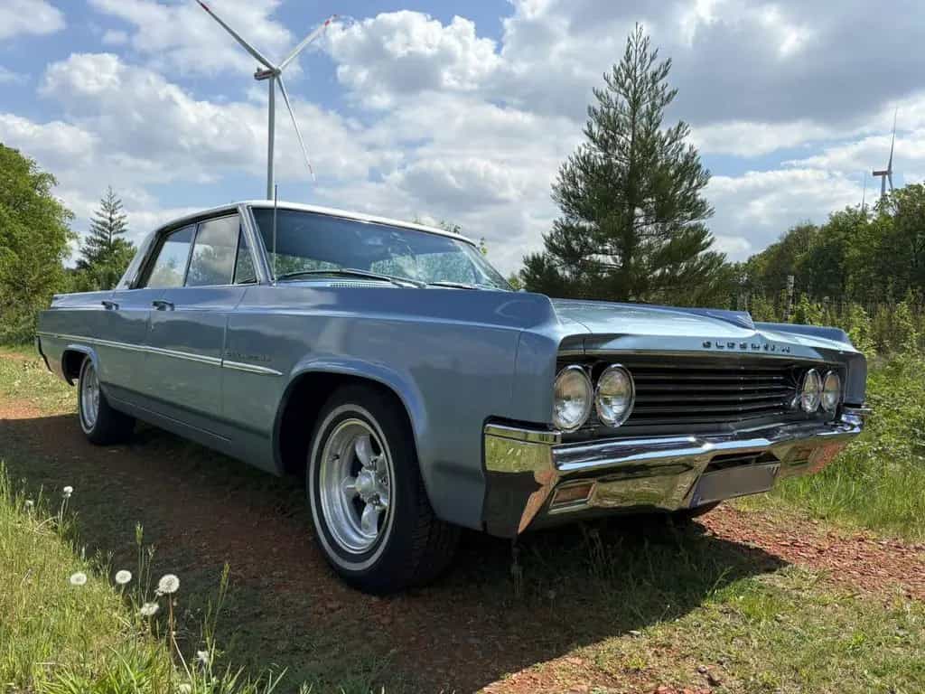 Oldsmobile Other Dynamic 88 Holiday 4-Door Sedan 07/1963-photo-14