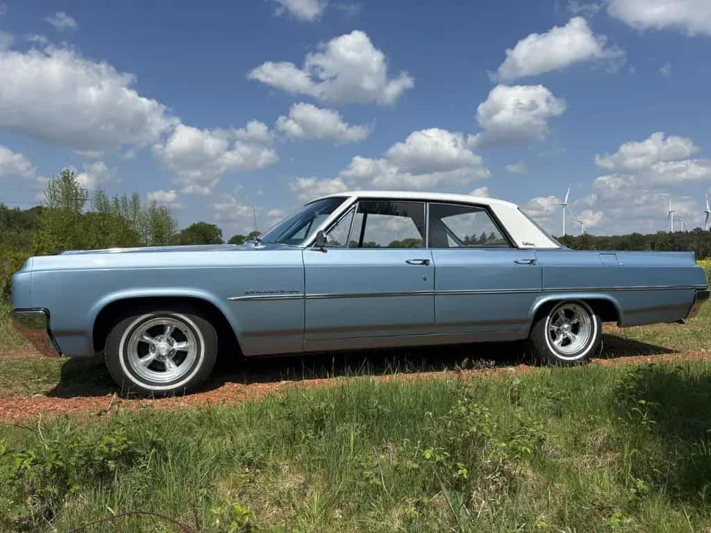 Oldsmobile Other Dynamic 88 Holiday 4-Door Sedan 07/1963-photo-6