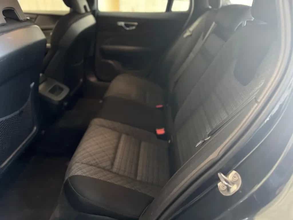 Volvo V60 Kombi Momentum Pro Core*1.Hand*Lenkrad Heizu 03/2022-photo-7