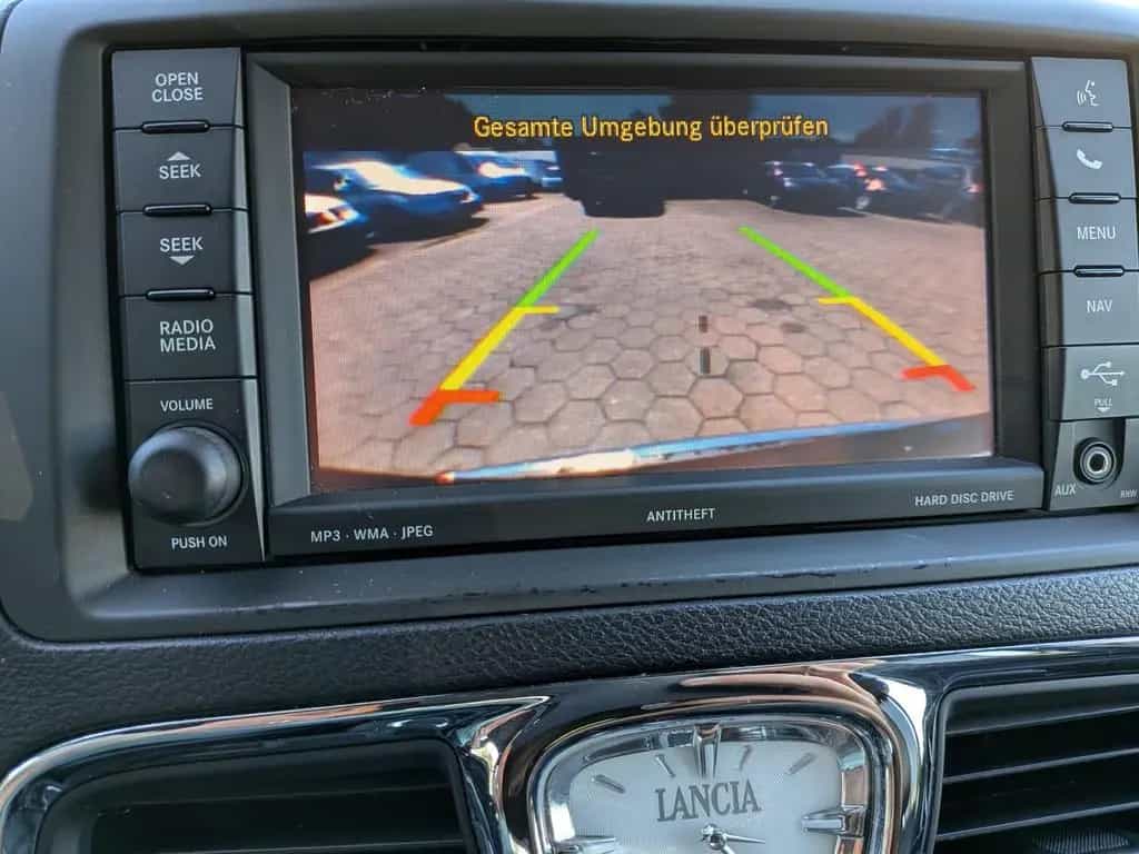 Lancia Voyager S 2.8 CRD 7 Sitze Navi TÜV Neu+Garantie 04/2015-photo-19