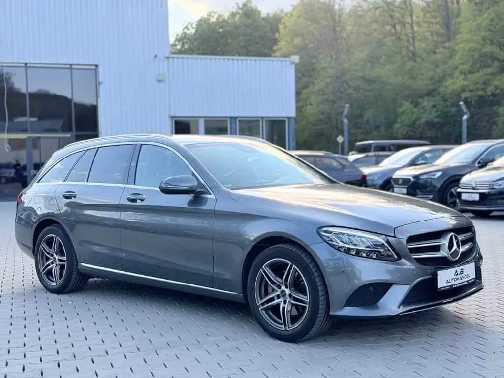 Mercedes-Benz C 200 C T-Modell C 200 T Avantgarde/LED/RCAM/46.500km 01/2019-photo-4