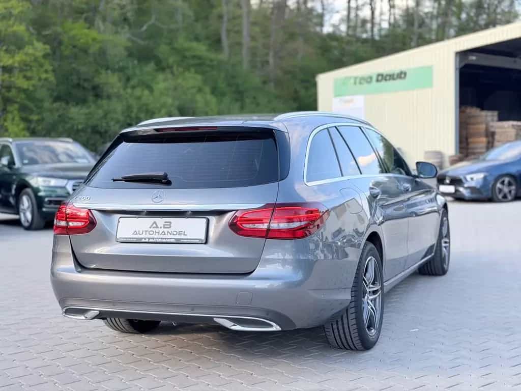 Mercedes-Benz C 200 C T-Modell C 200 T Avantgarde/LED/RCAM/46.500km 01/2019-photo-5