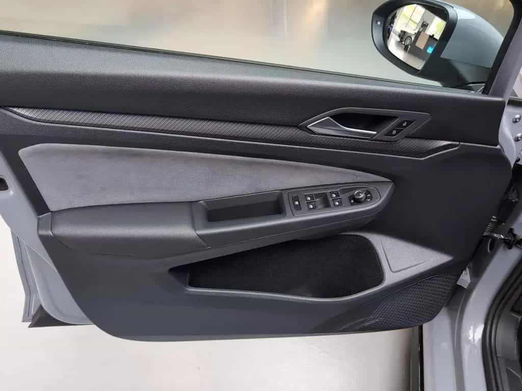 Volkswagen Golf 1.5 Kombi ACT R-Line/AHK/LED/Mondsilber 03/2022-photo-10