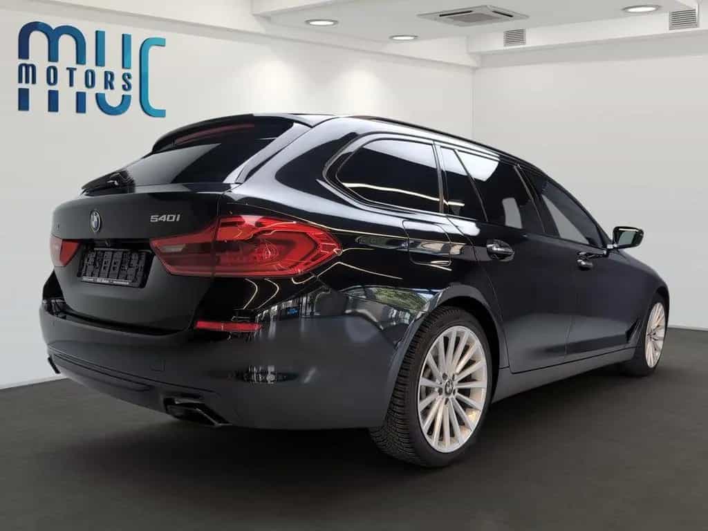 BMW 5 Series 540i Sport/360°/HUD/Pano/D-Key/LED/AHK/SHeftBMW 01/2018-photo-3