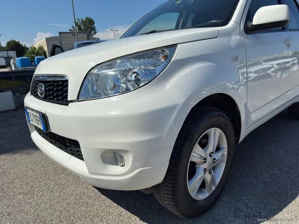 Daihatsu Terios DAIHATSU Terios 1.5 2WD B You Five Think Pink 03/2011-photo-3