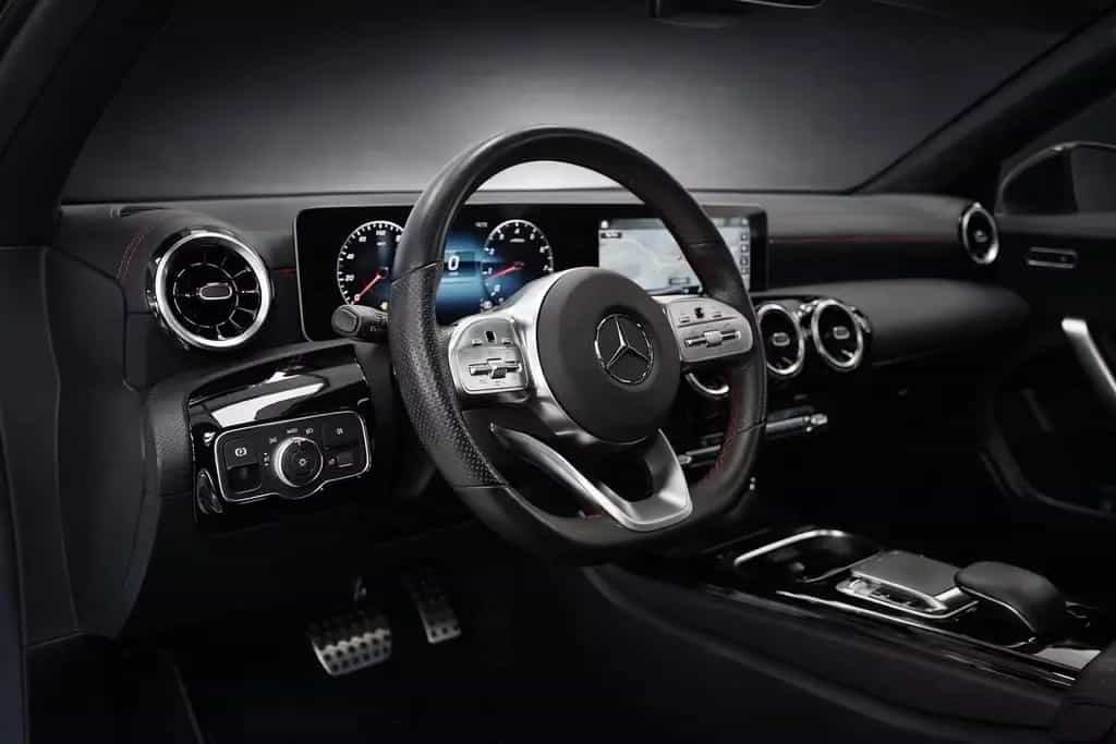 Mercedes-Benz CLA-Class SB 4-MATIC*3x AMG SPORT*MBUX*WIDE*PANO* 09/2019-photo-13