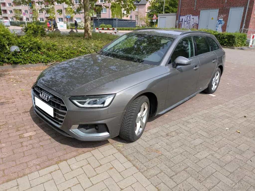 Audi A4 Avant Benziner Automatik zu verkaufen 12/2019-photo-0