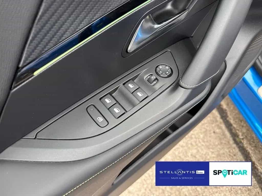 Peugeot 2008 GT 04/2022-photo-11