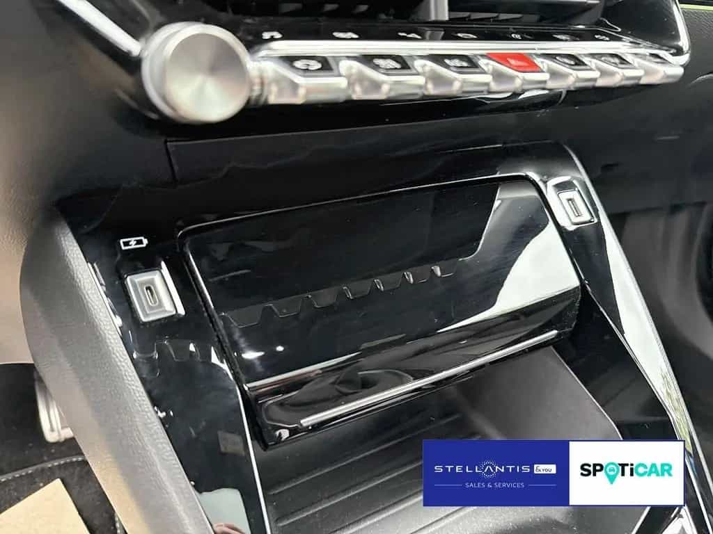 Peugeot 2008 GT 04/2022-photo-17