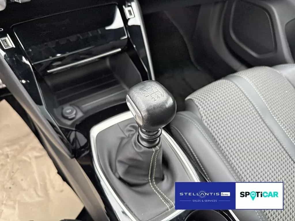 Peugeot 2008 GT 04/2022-photo-19