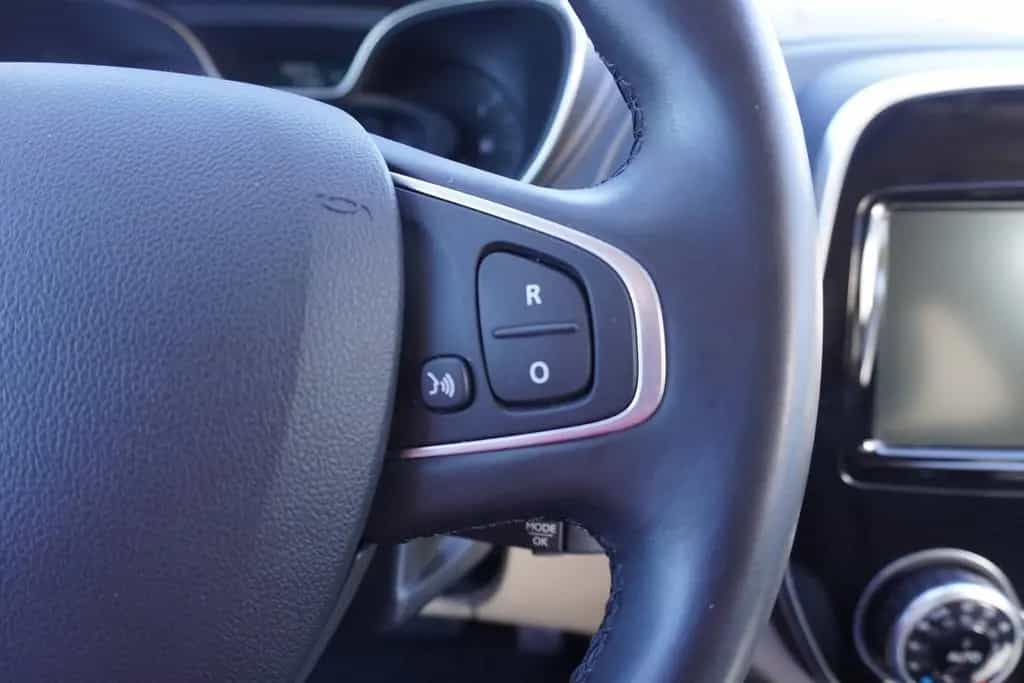 Renault Captur 1.3 TCe 150 AT LED Navi Panorama 10/2019-photo-14