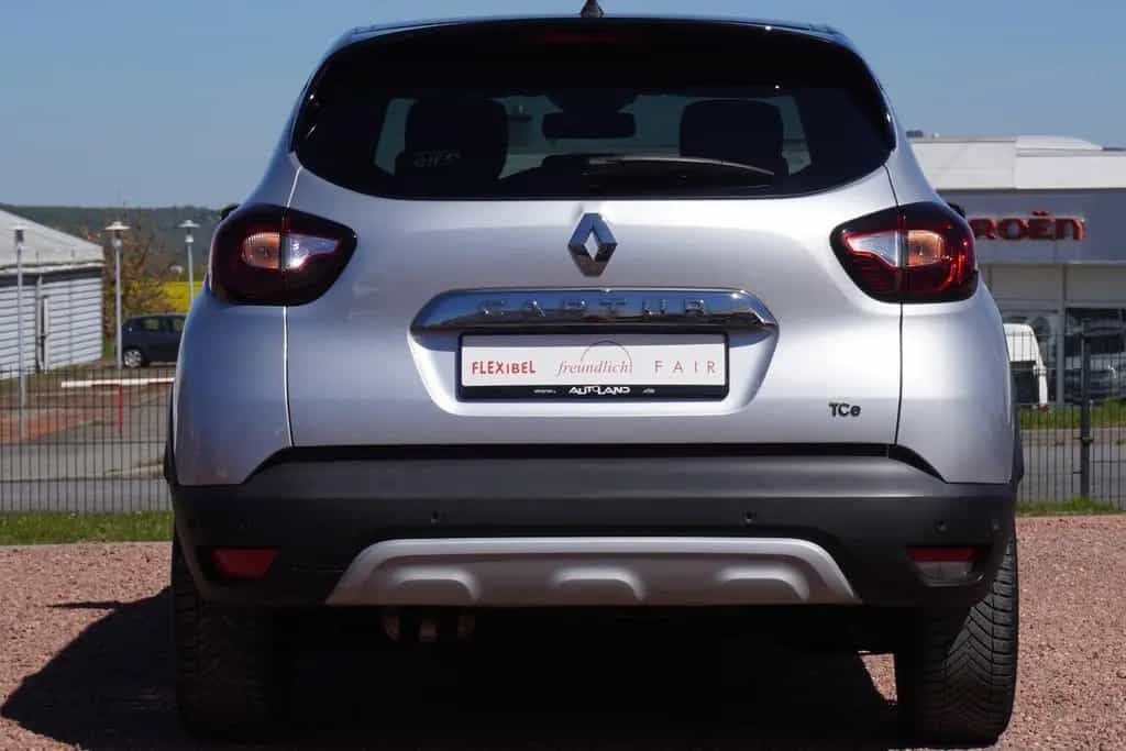 Renault Captur 1.3 TCe 150 AT LED Navi Panorama 10/2019-photo-2