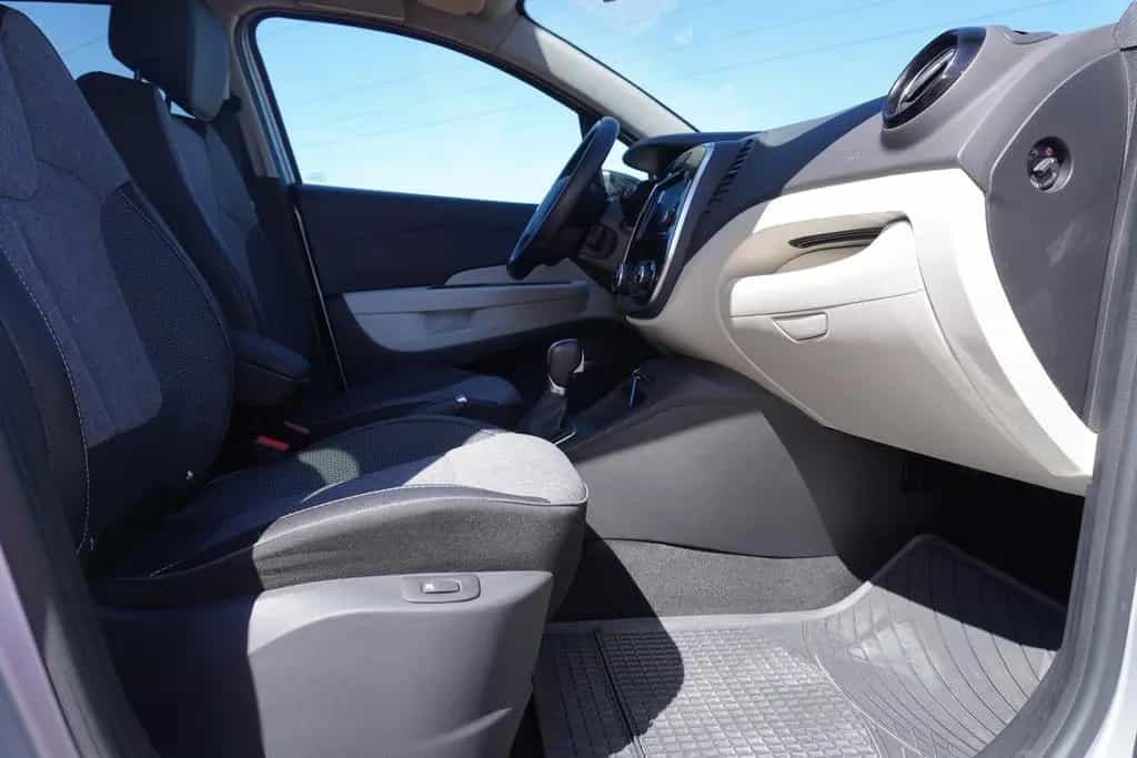 Renault Captur 1.3 TCe 150 AT LED Navi Panorama 10/2019-photo-6