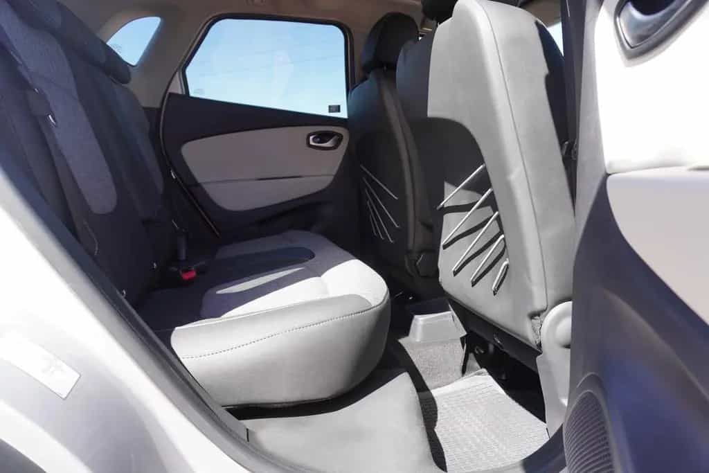 Renault Captur 1.3 TCe 150 AT LED Navi Panorama 10/2019-photo-7