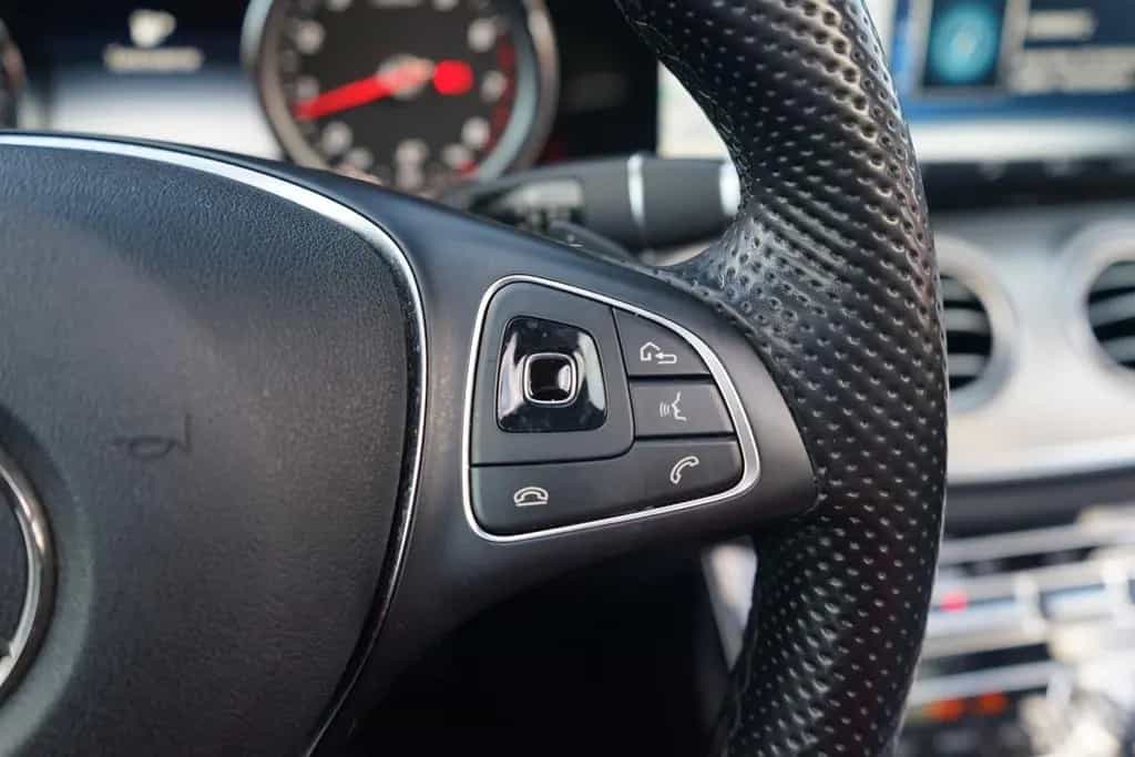 Mercedes-Benz E 200 E200 T-Modell Avantgarde LED Navi 360° Panorama 03/2017-photo-19