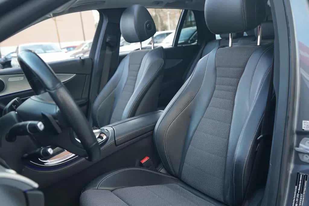 Mercedes-Benz E 200 E200 T-Modell Avantgarde LED Navi 360° Panorama 03/2017-photo-30