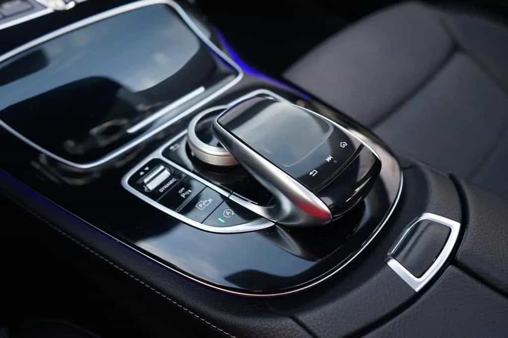 Mercedes-Benz E 200 E200 T-Modell Avantgarde LED Navi 360° Panorama 03/2017-photo-36