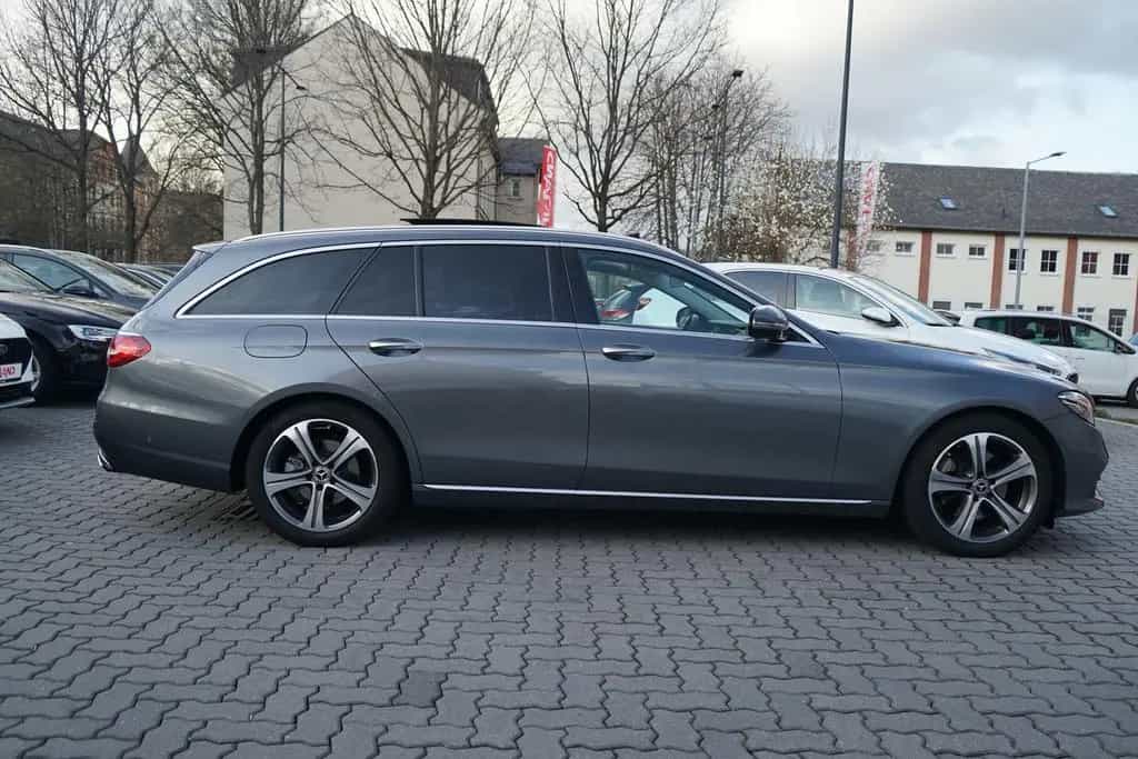 Mercedes-Benz E 200 E200 T-Modell Avantgarde LED Navi 360° Panorama 03/2017-photo-6