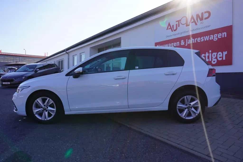 Volkswagen Golf VIII 1.5 16V TSI Move LED Navi ACC DAB PDC 07/2023-photo-1