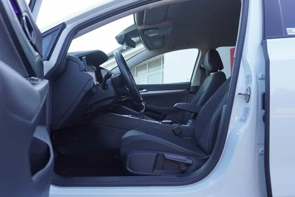 Volkswagen Golf VIII 1.5 16V TSI Move LED Navi ACC DAB PDC 07/2023-photo-29