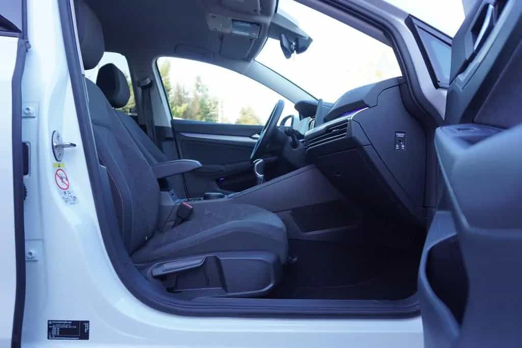 Volkswagen Golf VIII 1.5 16V TSI Move LED Navi ACC DAB PDC 07/2023-photo-30