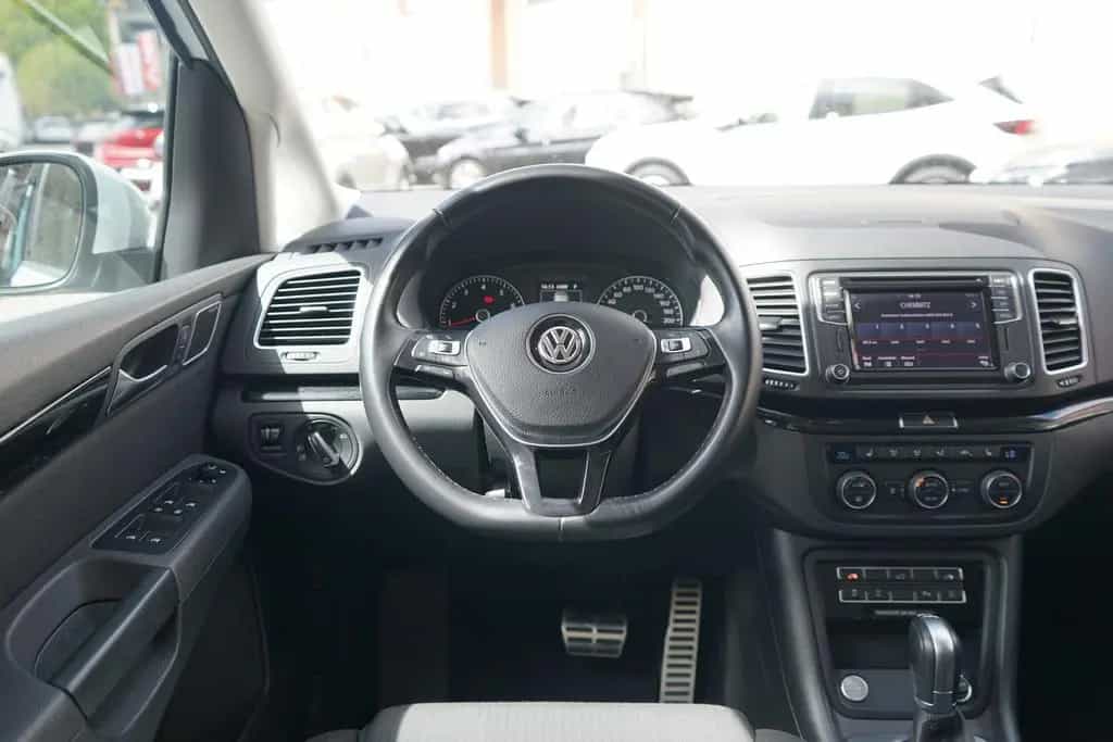 Volkswagen Sharan 1.4 TSI DSG Sound Bi-Xenon Standheizung A 01/2018-photo-10