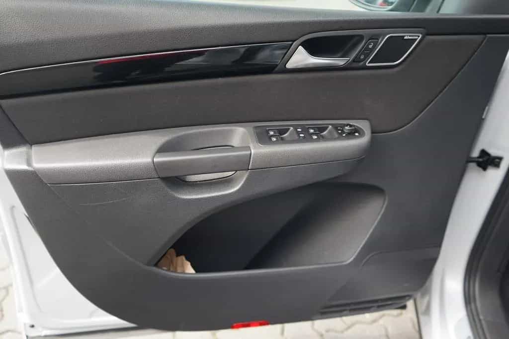 Volkswagen Sharan 1.4 TSI DSG Sound Bi-Xenon Standheizung A 01/2018-photo-18
