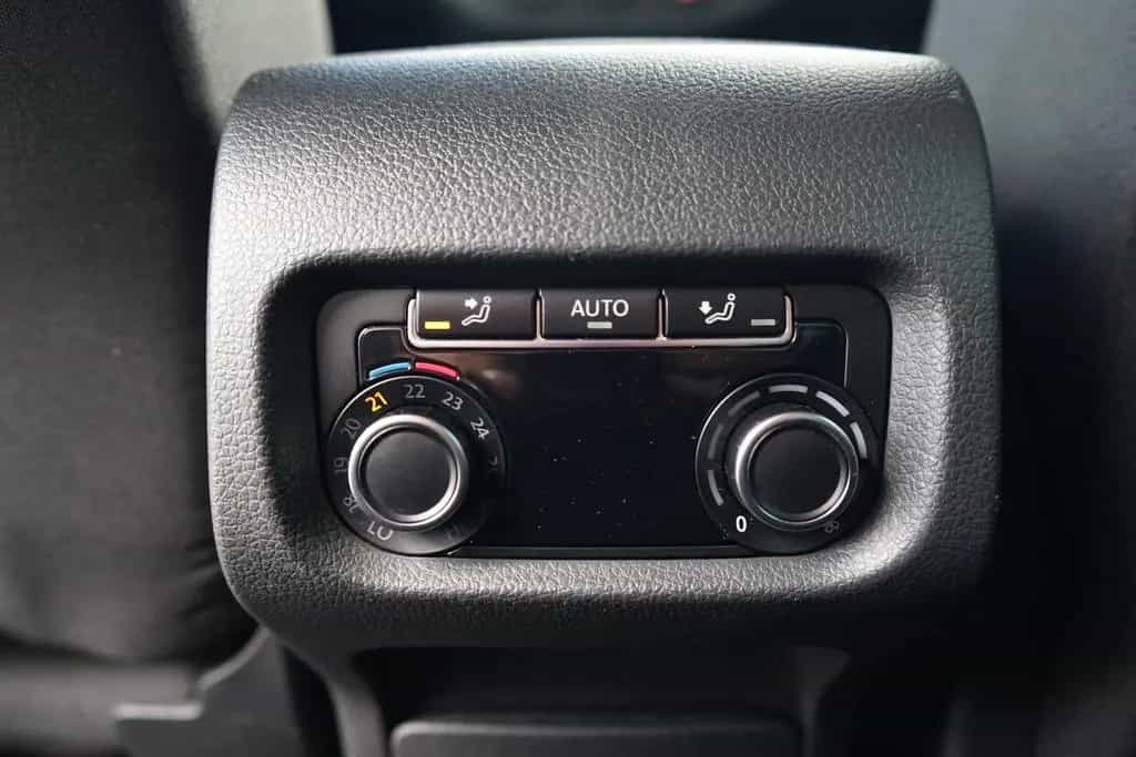 Volkswagen Sharan 1.4 TSI DSG Sound Bi-Xenon Standheizung A 01/2018-photo-30