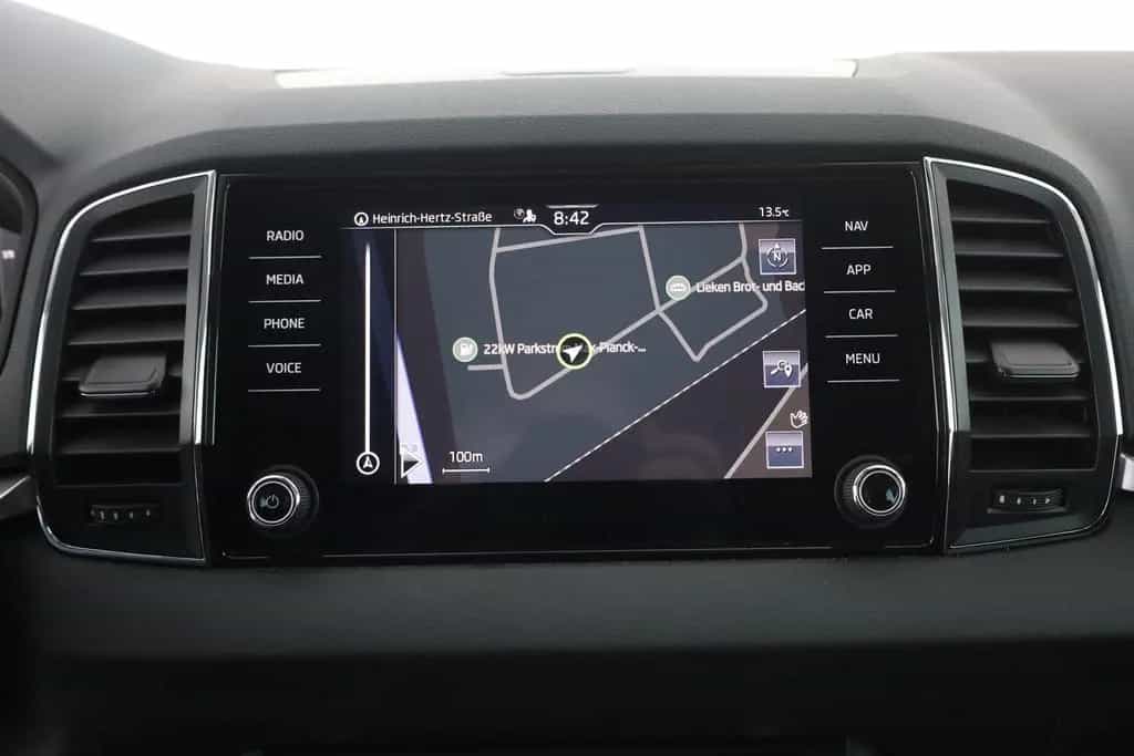 Skoda Karoq 1.5 TSI DSG Ambition LED Navi ACC Kamera 11/2022-photo-10