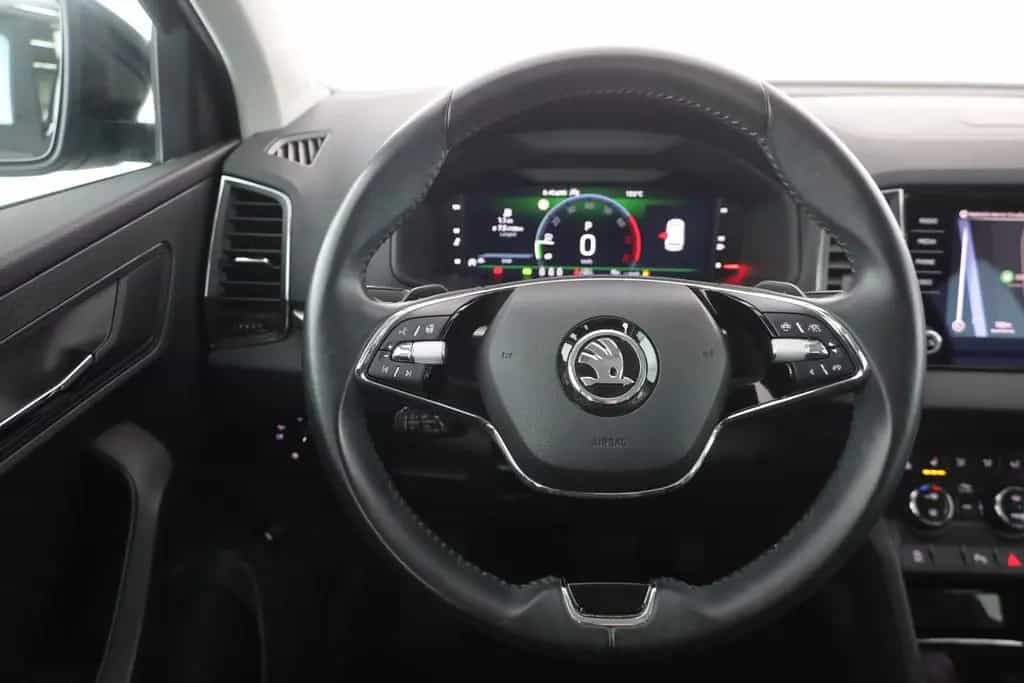 Skoda Karoq 1.5 TSI DSG Ambition LED Navi ACC Kamera 11/2022-photo-14