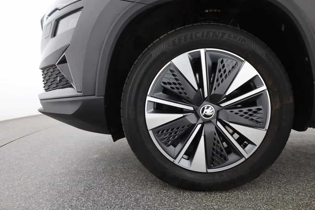 Skoda Karoq 1.5 TSI DSG Ambition LED Navi ACC Kamera 11/2022-photo-31