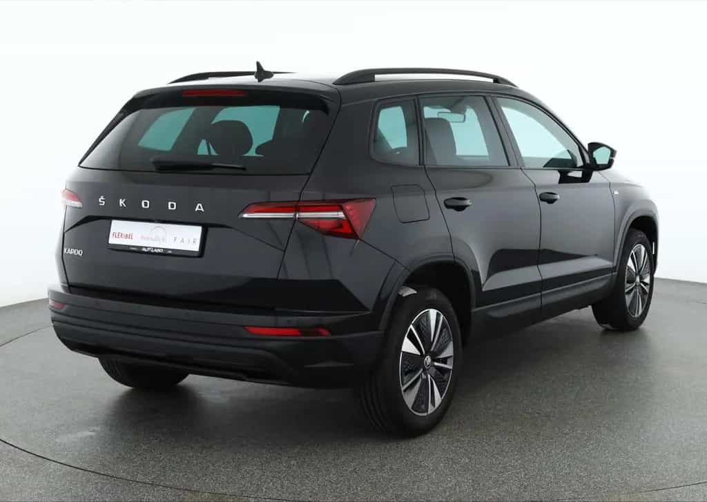 Skoda Karoq 1.5 TSI DSG Ambition LED Navi ACC Kamera 11/2022-photo-4