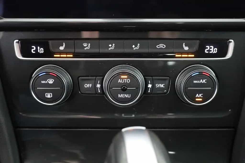 Volkswagen Golf VII Variant 1.5 TSI DSG Comfortline LED ACC 11/2020-photo-11