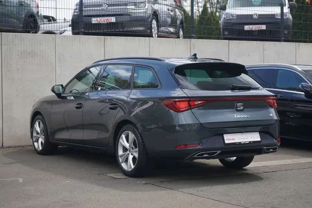Seat Leon Sportstourer 1.5 FR LED Navi ACC Totwinkel 11/2020-photo-2
