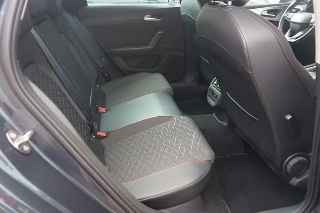 Seat Leon Sportstourer 1.5 FR LED Navi ACC Totwinkel 11/2020-photo-24