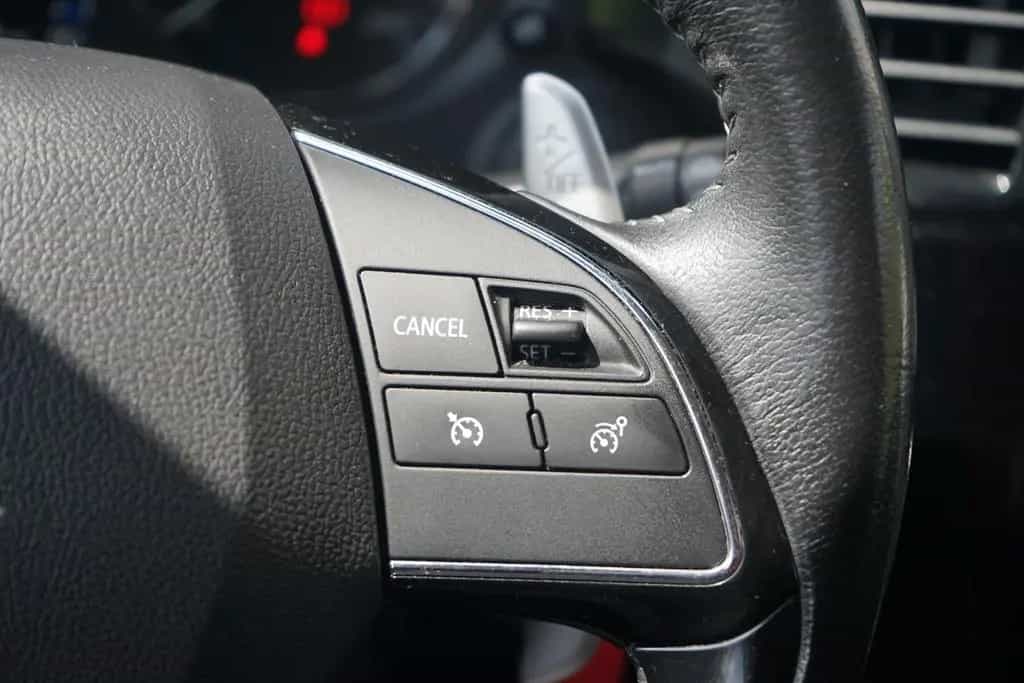Mitsubishi Outlander 2.0 MIVEC Edition Kamera Tempomat DAB 01/2018-photo-15