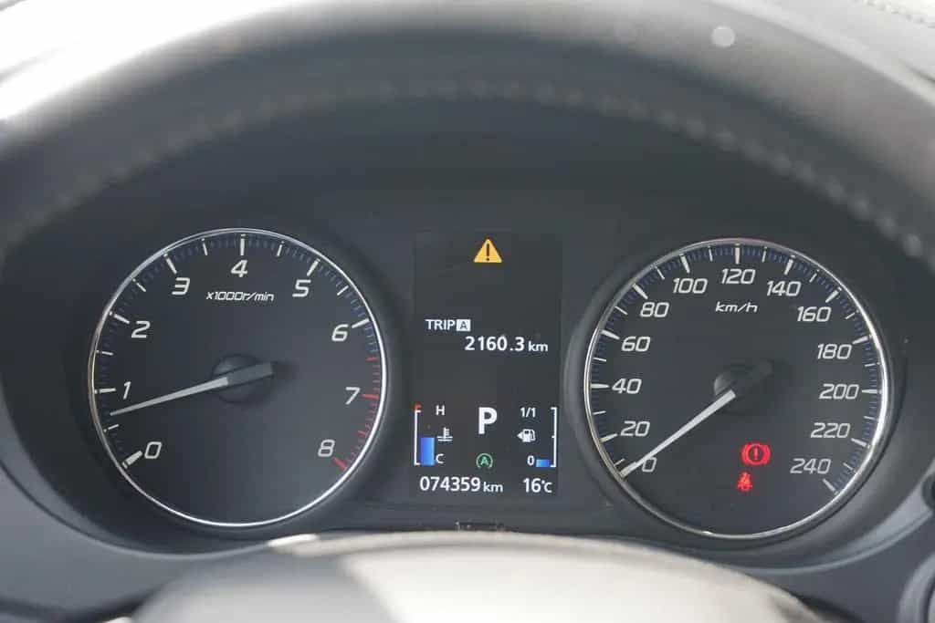 Mitsubishi Outlander 2.0 MIVEC Edition Kamera Tempomat DAB 01/2018-photo-16