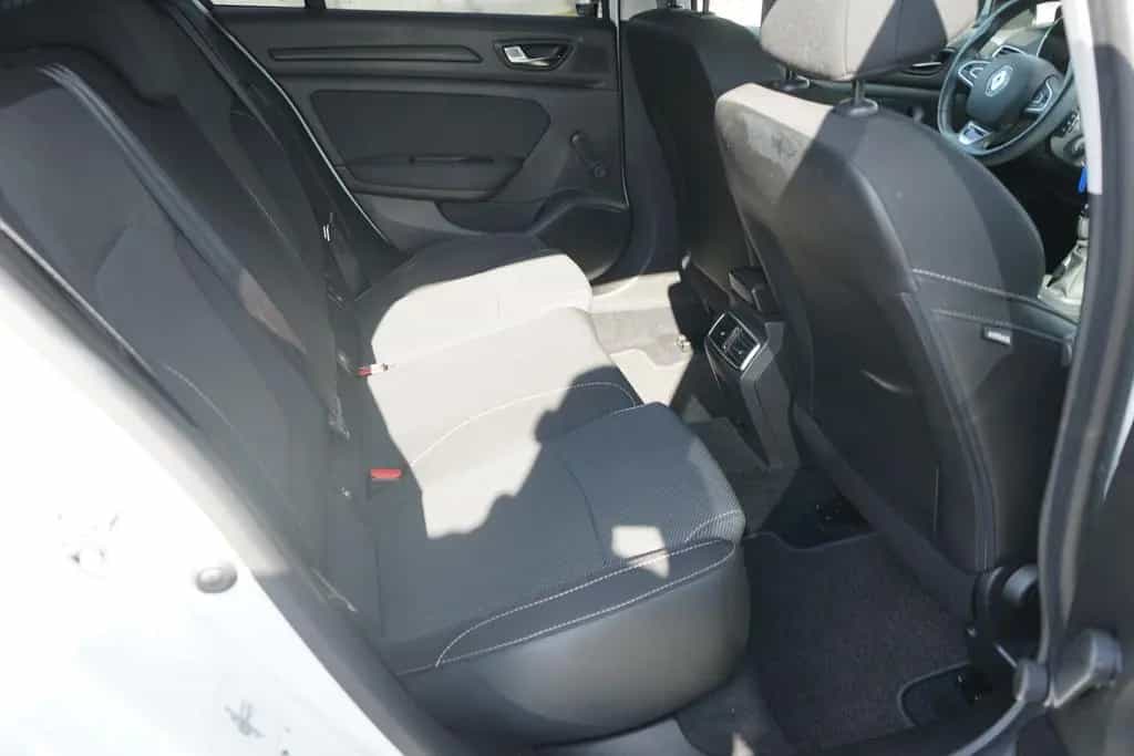 Renault Megane Grandtour 1.2 TCE Navi Sitzheizung DAB 08/2018-photo-10