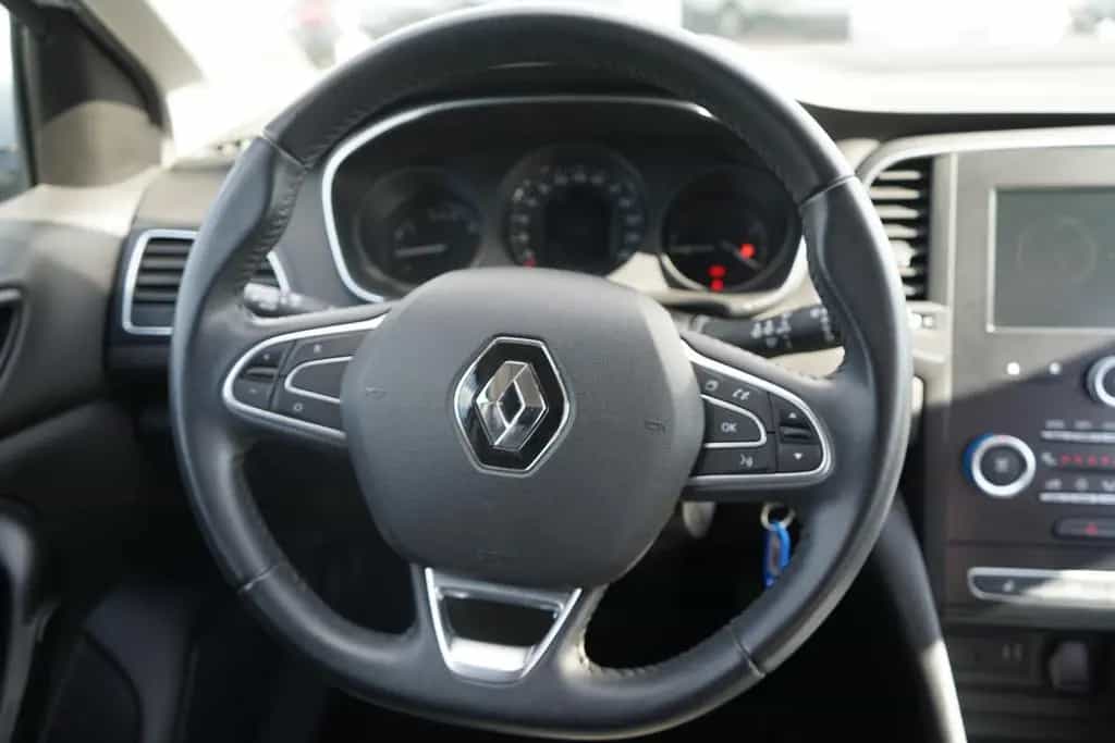 Renault Megane Grandtour 1.2 TCE Navi Sitzheizung DAB 08/2018-photo-13