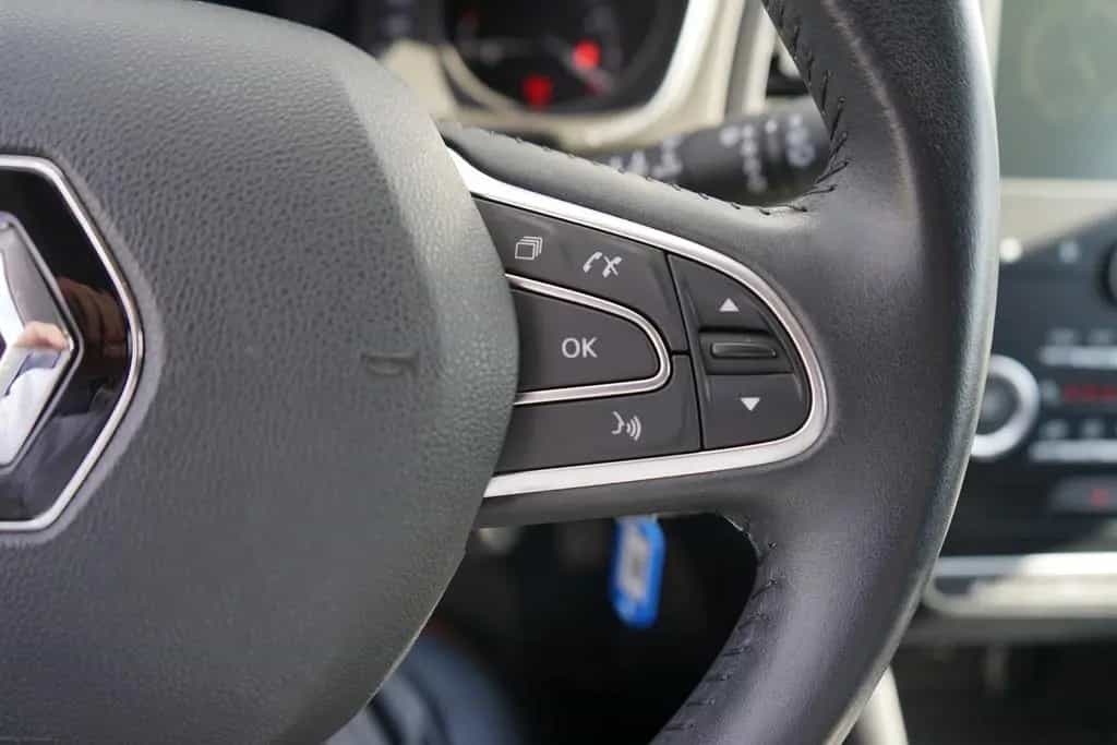 Renault Megane Grandtour 1.2 TCE Navi Sitzheizung DAB 08/2018-photo-19